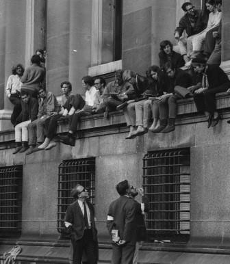 Faculty talking to students at Low Library protest, 1968