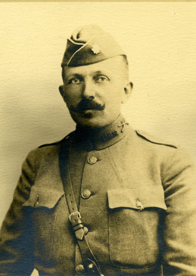 Clarence Fahnestock 